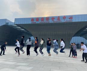 河北省中藥材質(zhì)量檢驗(yàn)檢測(cè)研究中心有限公司工會(huì)舉行“凝聚團(tuán)隊(duì) 提升自我”主題活動(dòng)